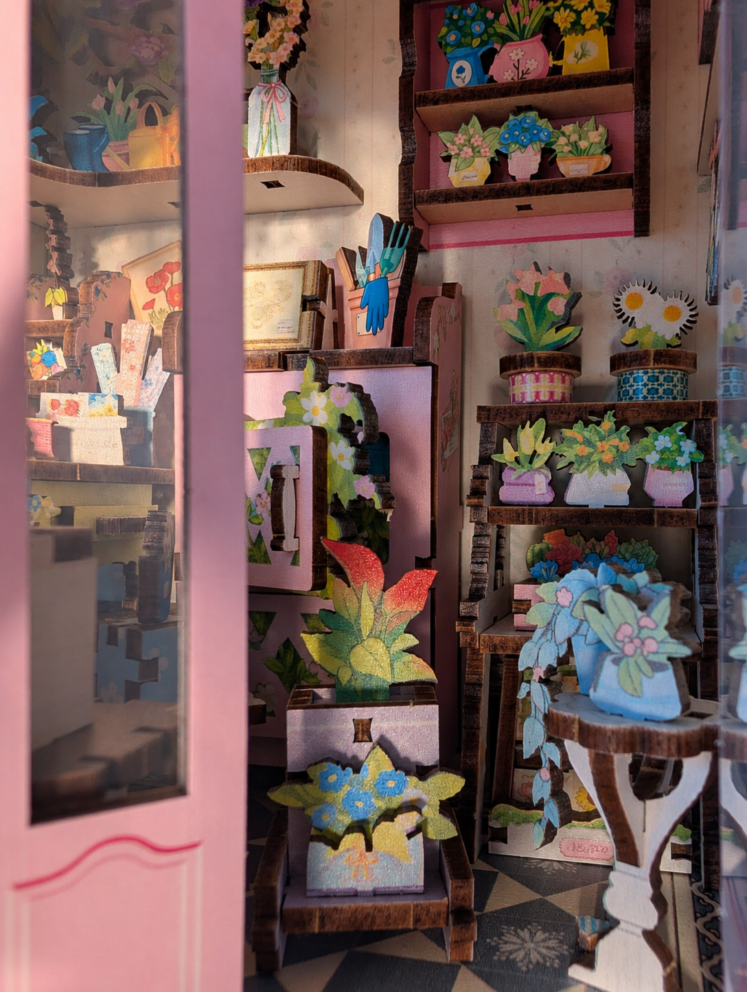 Red Dream Garden — DIY Miniature Flower Shop Kit with LED Light